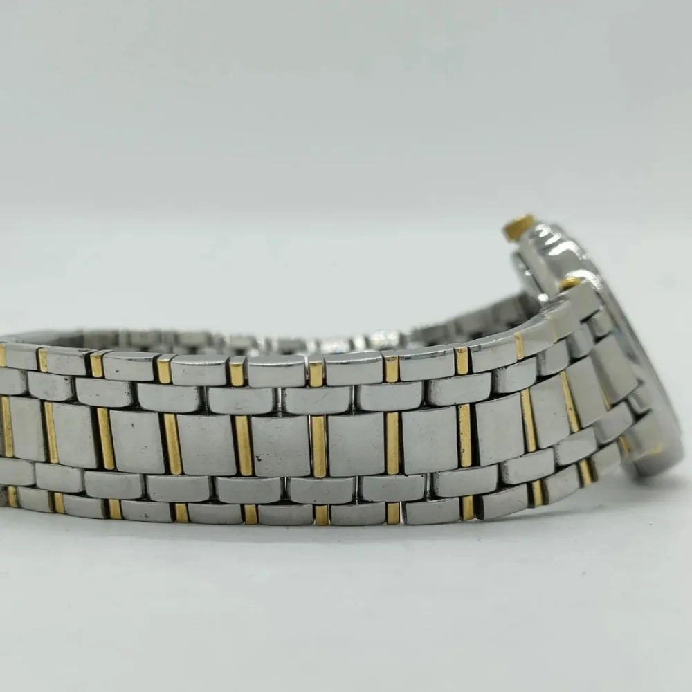 Burberry Watch 4610-E63654 23.7mm Women's Whites X Silver